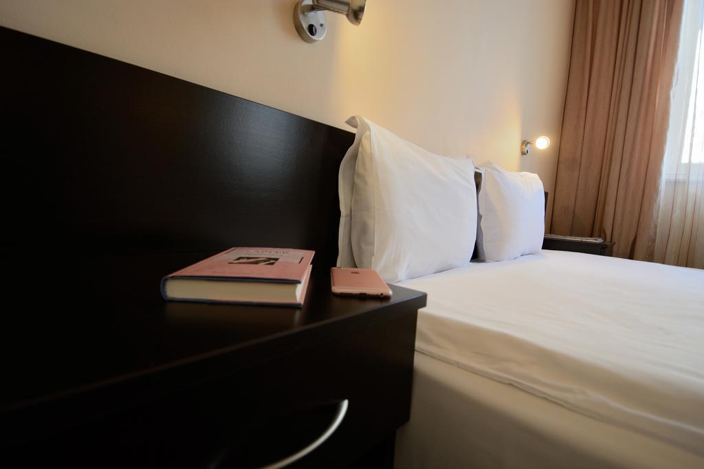 Hotel City Inn Sofia Buitenkant foto