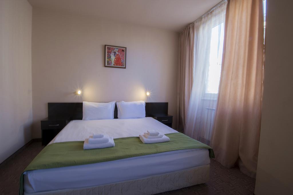 Hotel City Inn Sofia Buitenkant foto