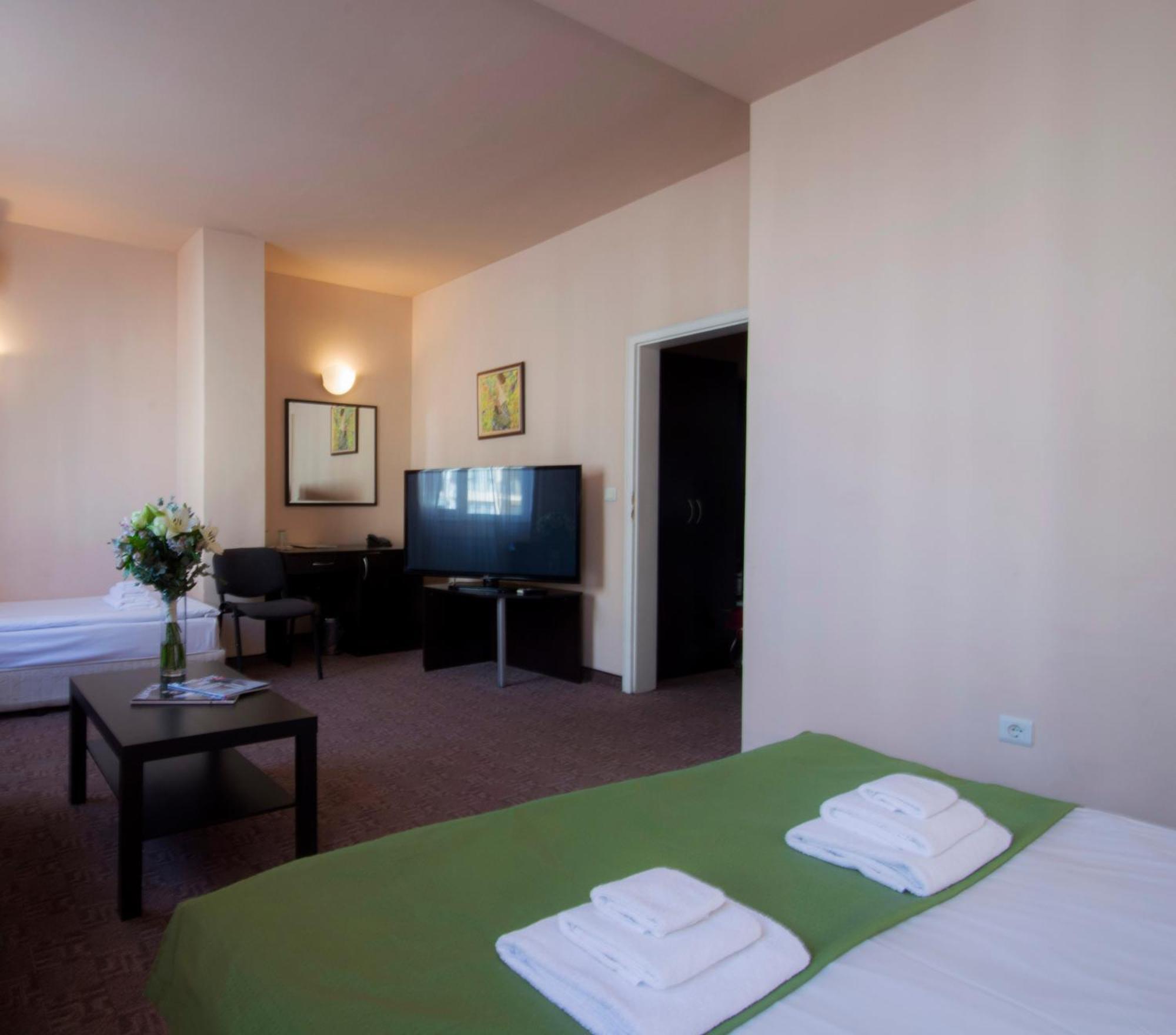 Hotel City Inn Sofia Buitenkant foto