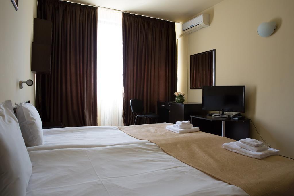 Hotel City Inn Sofia Buitenkant foto